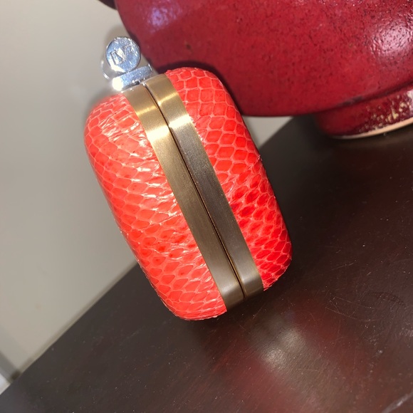 DVF Tonda orange hibiscus snakeskin clutch bag - Picture 3 of 11
